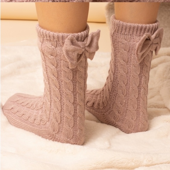 UGG LAILA BOW Ladies Fleece Lined Socks - Picture 1 of 8